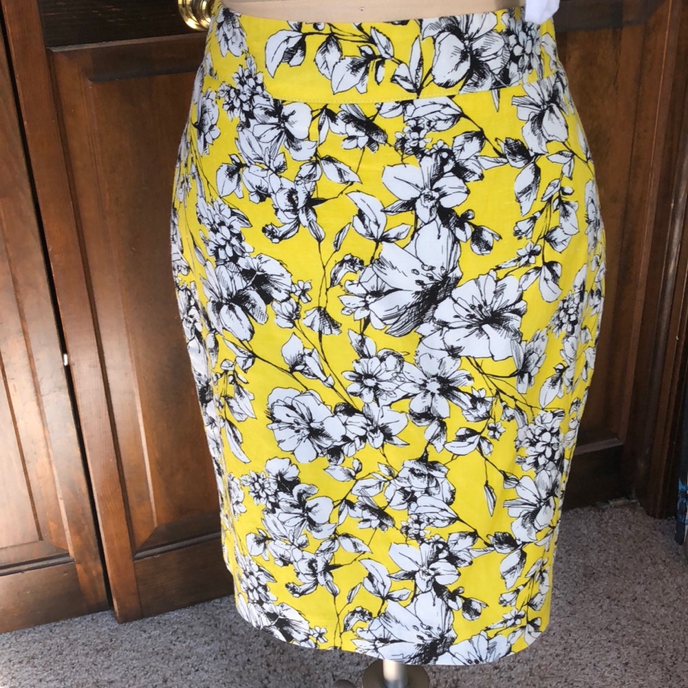 Yellow floral linen pencil skirt